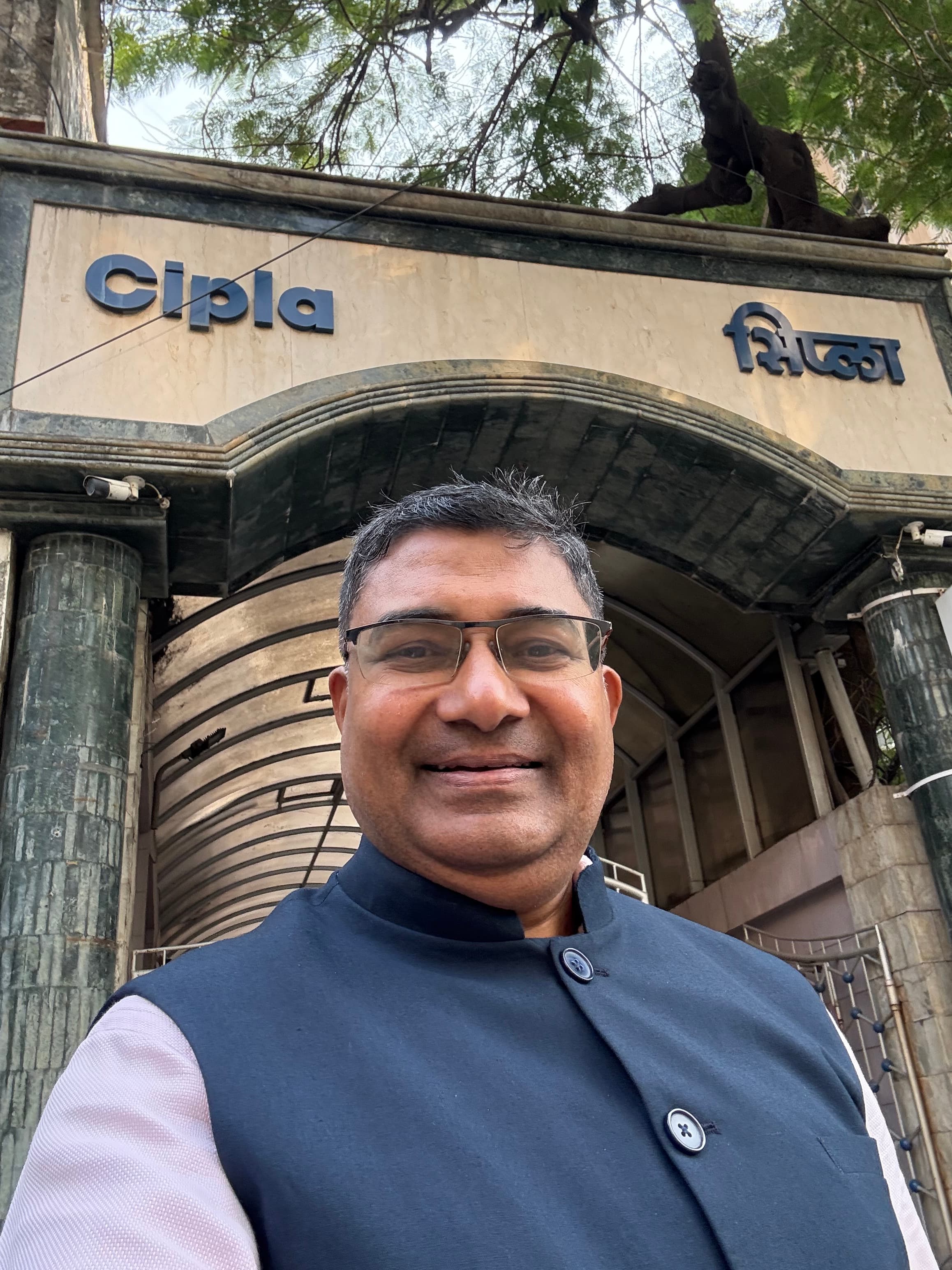 Dr Yashwant Mishra